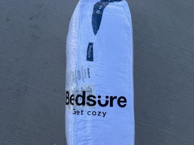 Bedsure White Queen Bedding Comforter Insert