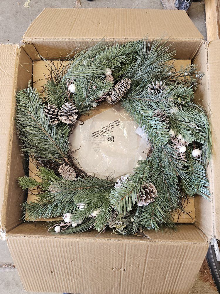Ashland White Berry & Pine Christmas Wreath - New, Winter Holiday Decor