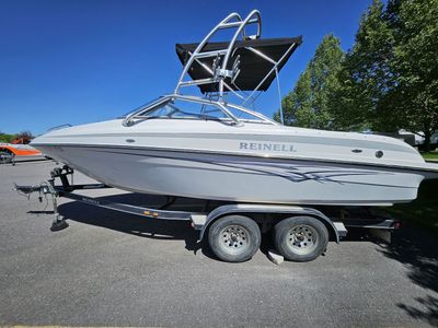 2006 Reinell 220 LSE