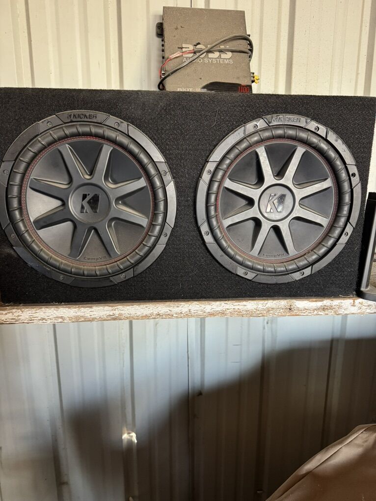 2 12 Kicker Subs With Amp