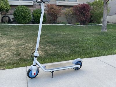 Ninebot eKickScooter ZING C9