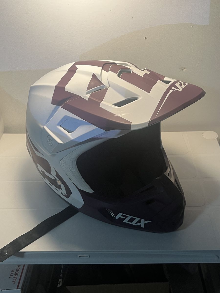 Fox Racing V2 Helmet XXL 63-64cm $100