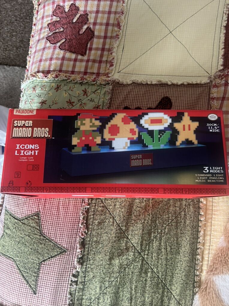 Super Mario Bros. Icon Light