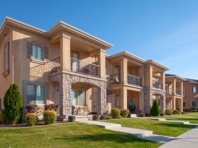Mens PrIvate Room In Luxury Orem Townhome