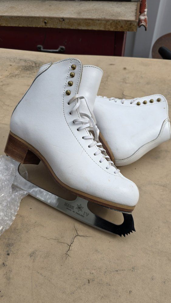 Jackson Figure Skates women 8.5