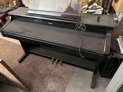 Roland Digital Piano - Free