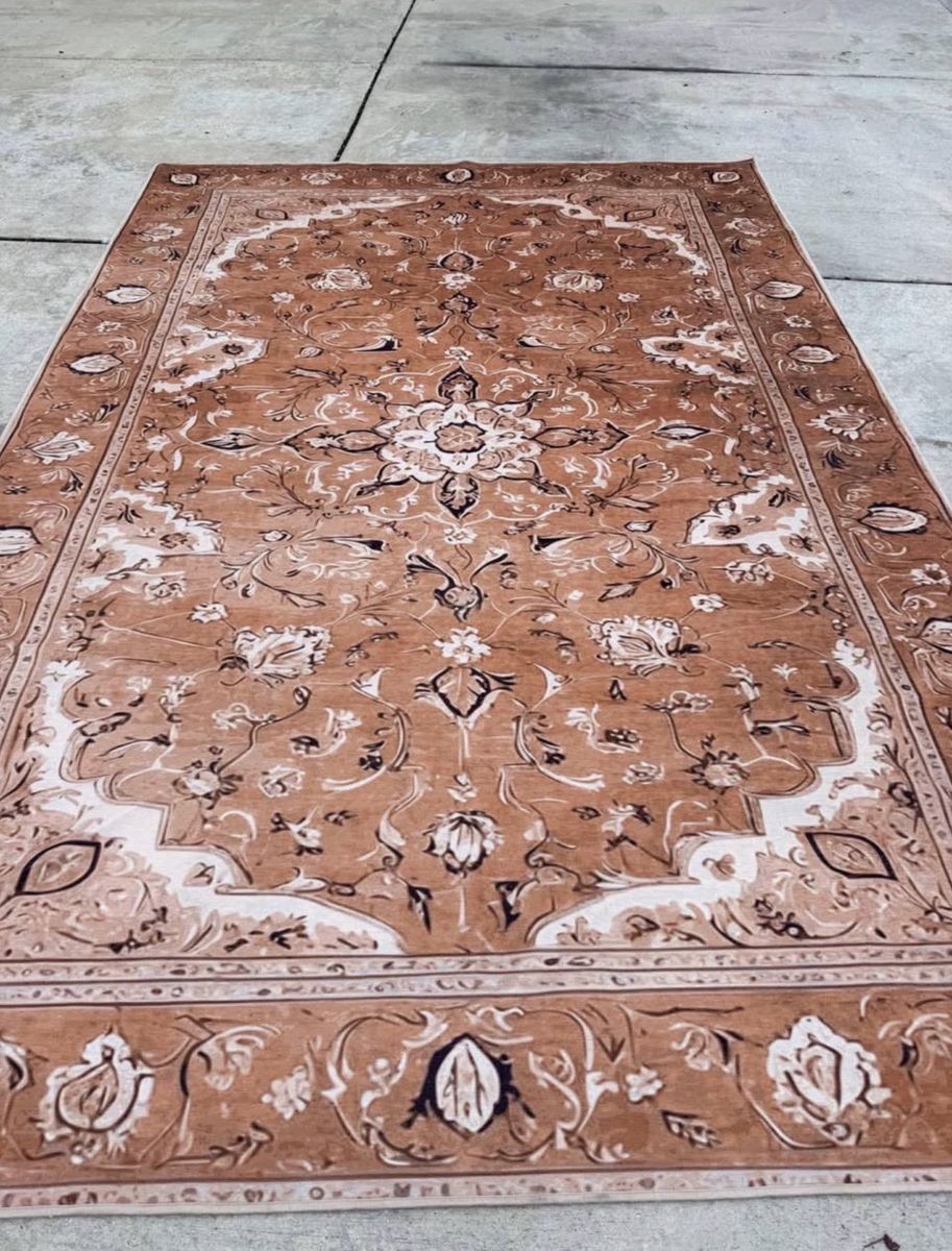 New. 9x12 Elegant Brown & Cream Floral Area Rug - Classic Design for Any Room Washable