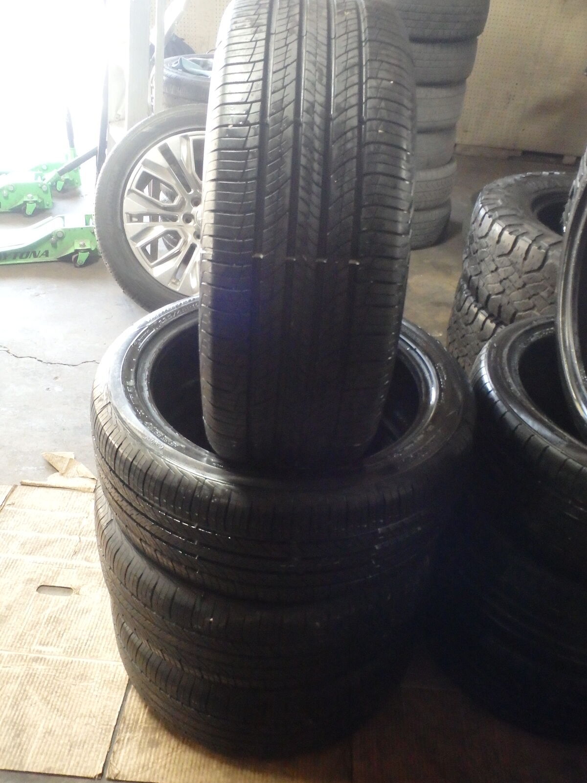 235/45R19 HANKOOK DYNAPRO HP2 SET OF USED TIRES