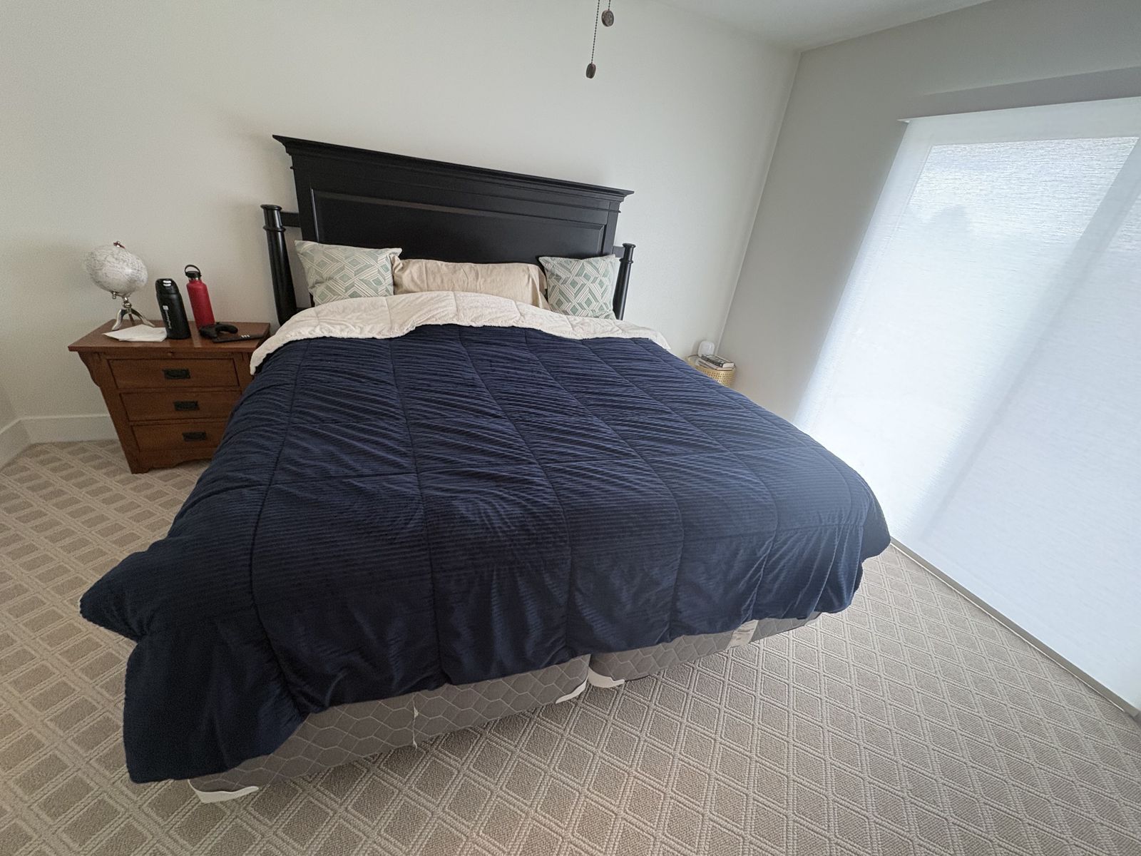 King Size Black Headboard with clean mattress and boxsprings $550 cash/venmo in Draper