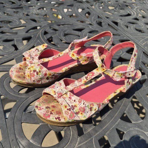 Floral Print Wedge Sandals, Size 6, Pink & Yellow, Buckle Strap