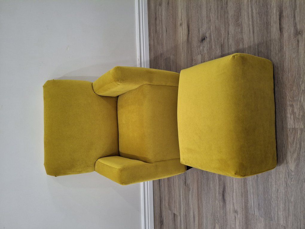 Kid's RC Willey Chair & Stool