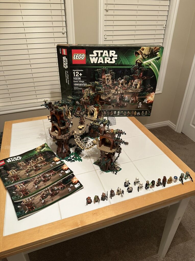 Lego Ewok Village 10236