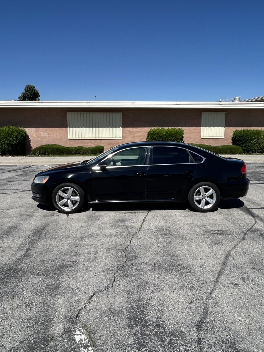 2012 Volkswagen Passat SE