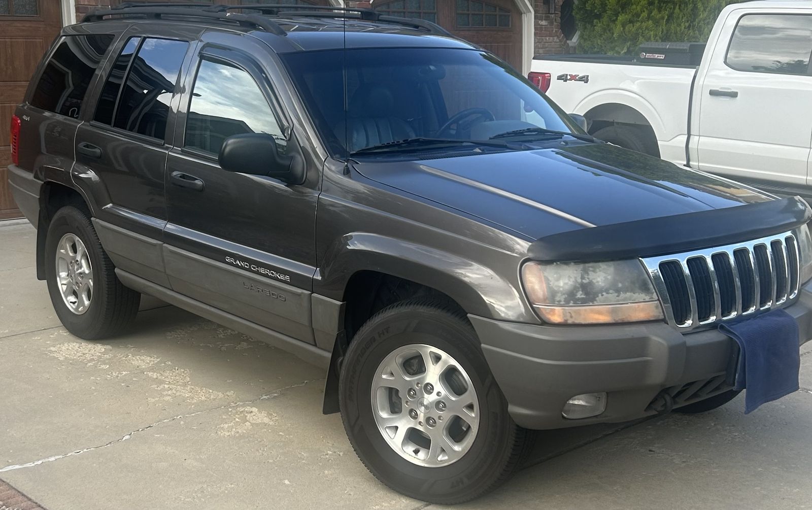 2000 Jeep Grand Cherokee Laredo