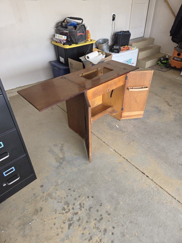 Vintage Wooden Sewing Machine Cabinet with Carved Doors - Mid-Century Style