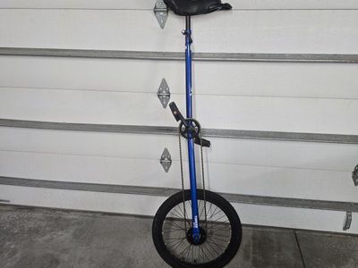 Torker Bike Co. Unistar TX Giraffe Unicycle