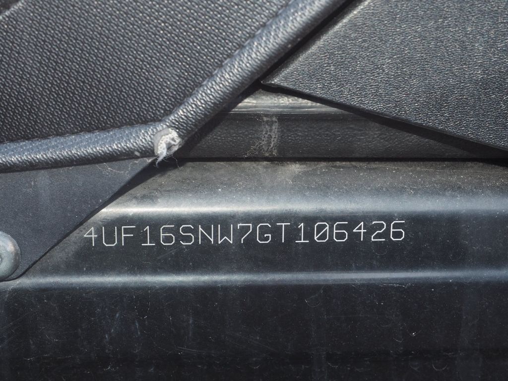 Main image 8