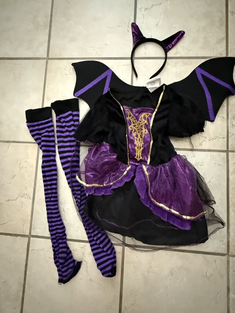 Girl''s Pretty Bat Size Small