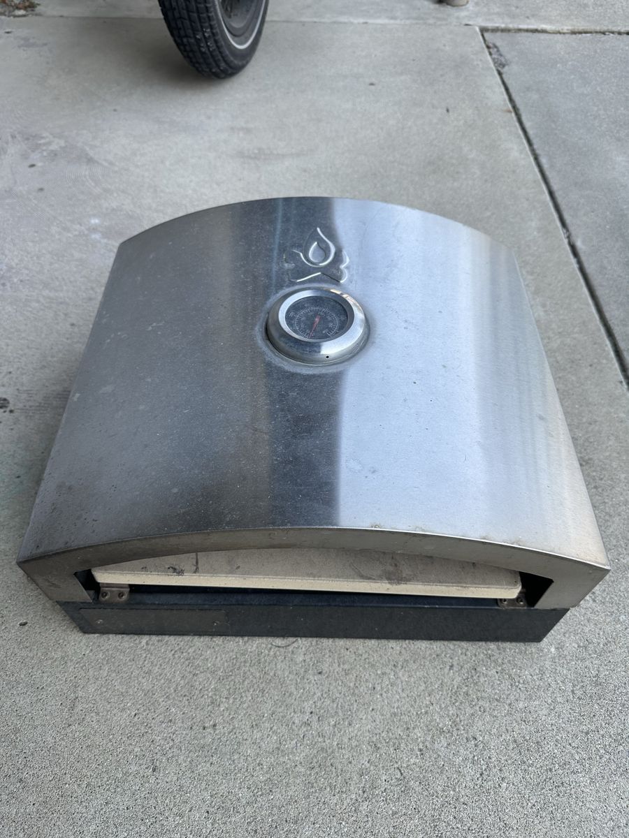 Camp Chef pizza oven side kick 