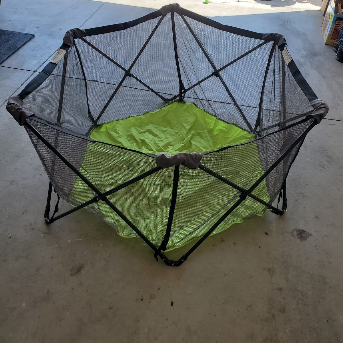 Summer Infant Pop 'N Play Portable Playard, Original