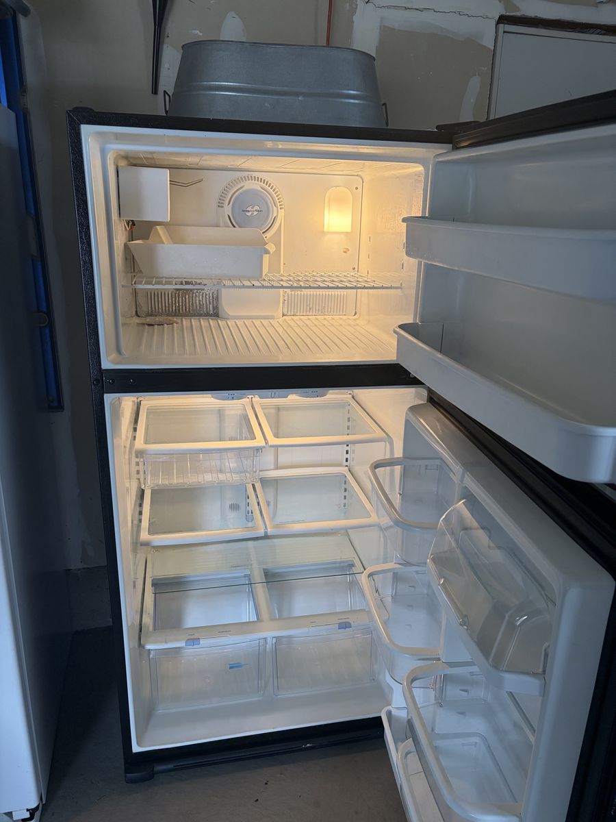 Amanda refrigerator