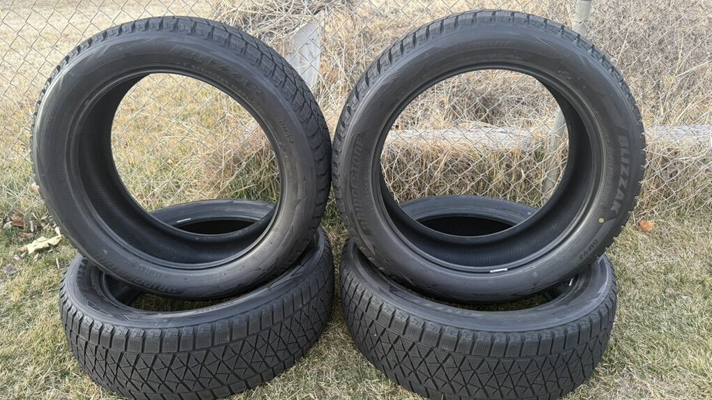 Bridgestone BLIZZACK Tires 235-5 5R20