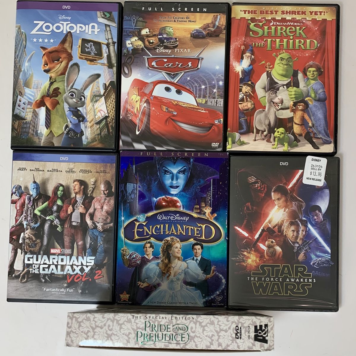 DVDs The Force Awakens Star Wars New, Zootopia, Shrek the Third, Gardians 2, Enchanted, Pride & Prejudice and Cars