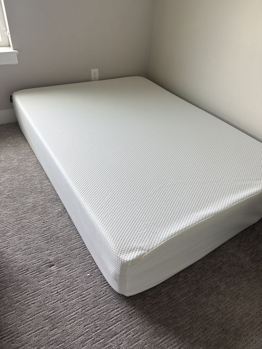 Zinus FULL size mattress