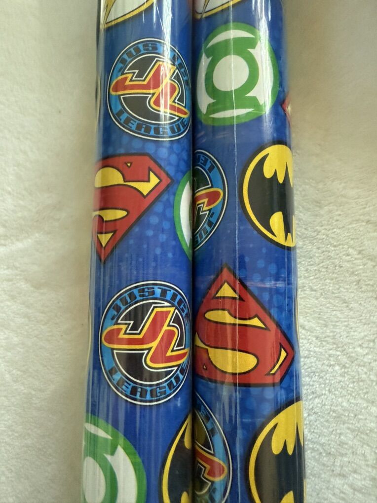 DC Comics Super Hero Gift Wrapping Paper Presents