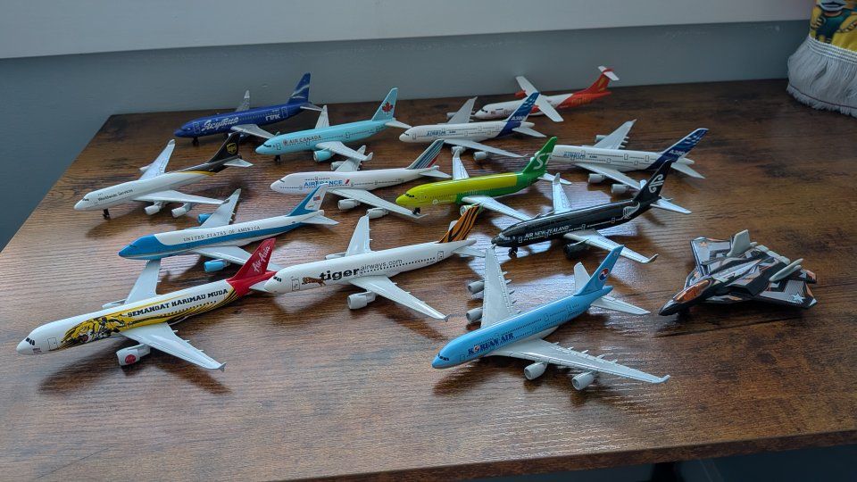 Diecast Airplane Model Collection - Qantas, United, Southwest, FedEx, Delta, Air France, Korean Air, Tiger Air
