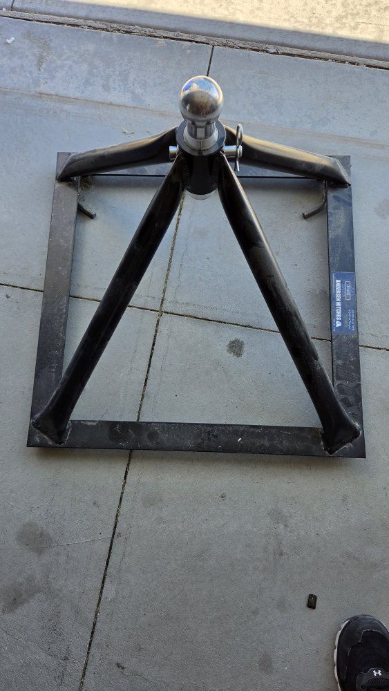 Main image 3
