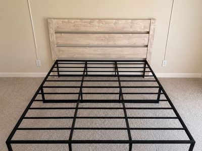 King Metal Platform Bed Frame