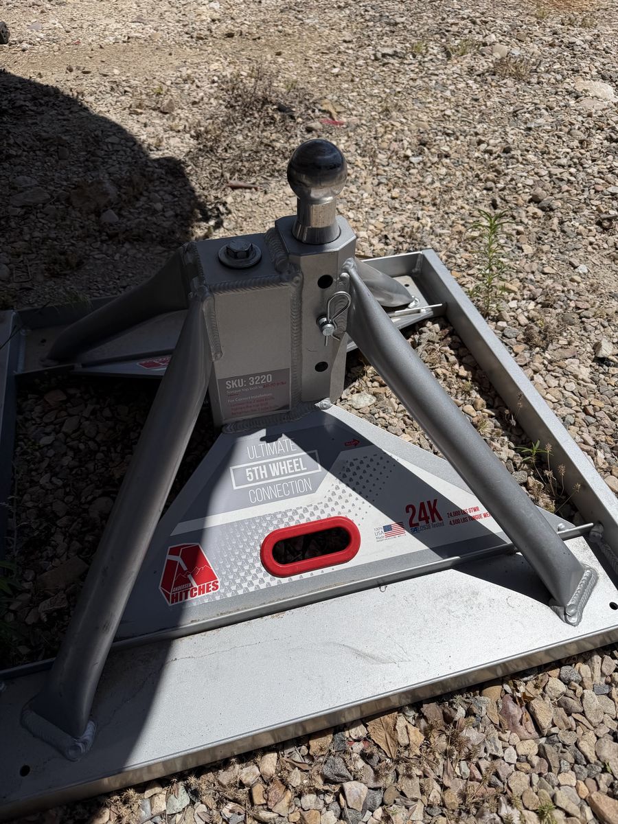 Andersen Ultimate 5th wheel gooseneck RV hitch Gen 3