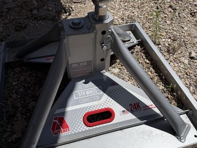 Andersen Ultimate 5th wheel gooseneck RV hitch Gen 3