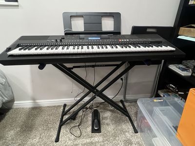 Yamaha PSR-EW410 Portable 76-Key Keyboard Piano with Stand and Pedal