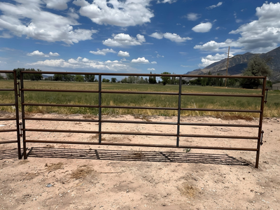 HEAVY-DUTY Livestock Panels14' w/pins
