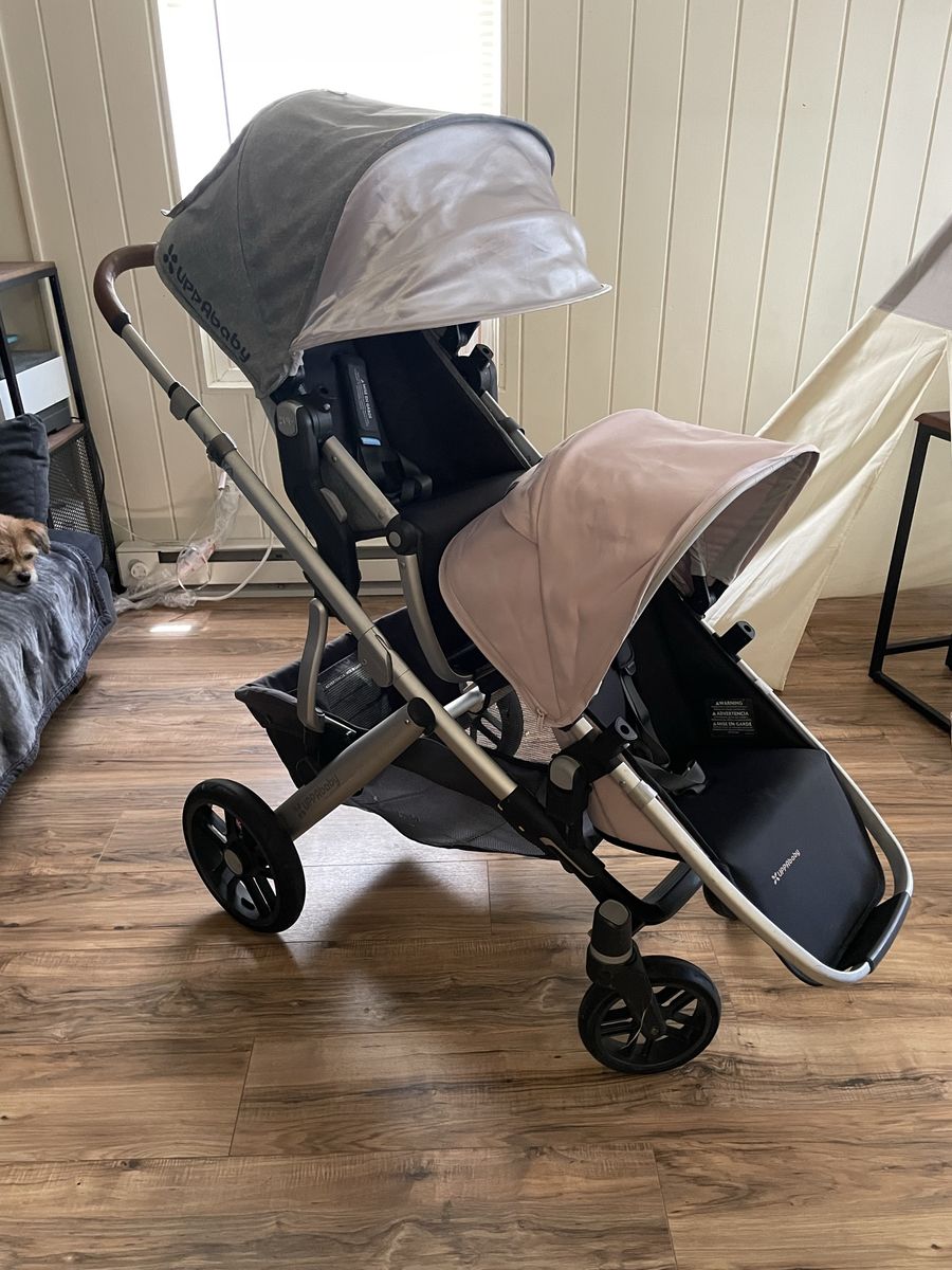 Uppababy Vista V2 stroller + rumble seat + piggy back ride along + accessories