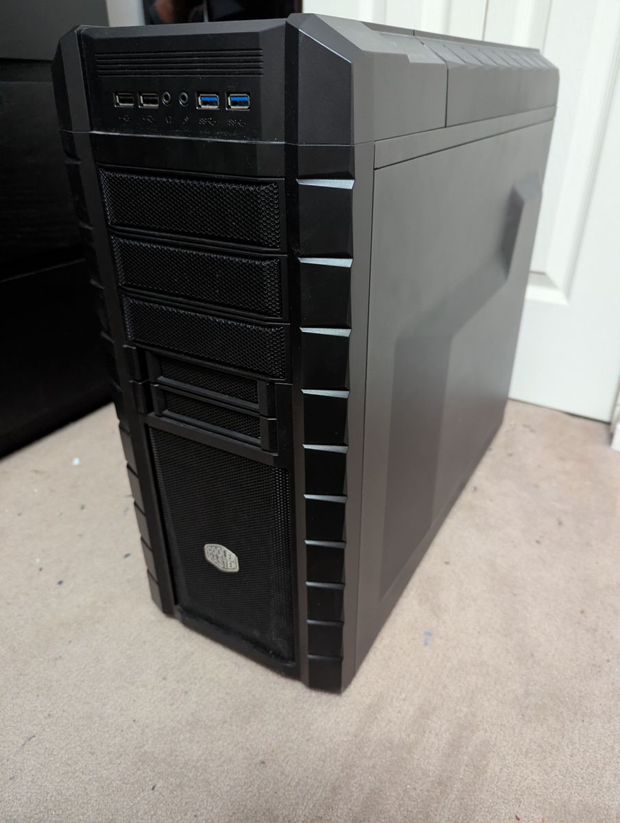 Cooler Master HAF XM mid-large size desktop computer case