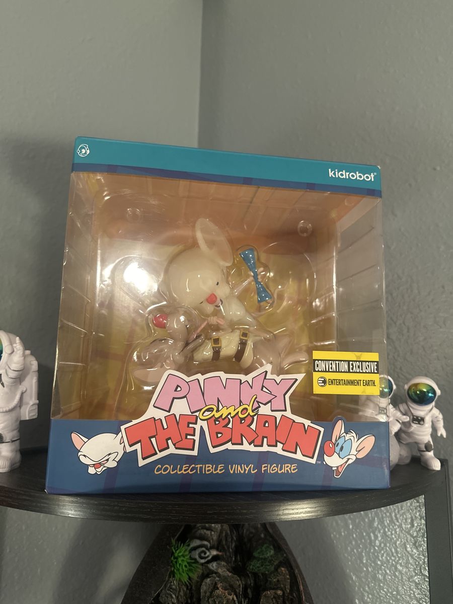 Kidrobot Pinky and The Brain Convention Exclusive Collectible Vinyl Figure