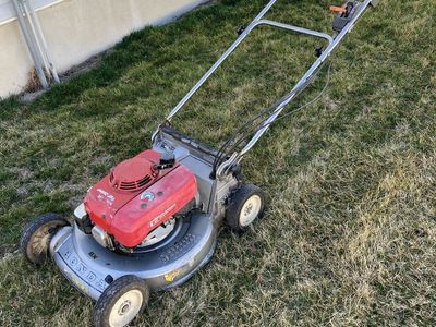 Parts or Repair lawnmower HR215