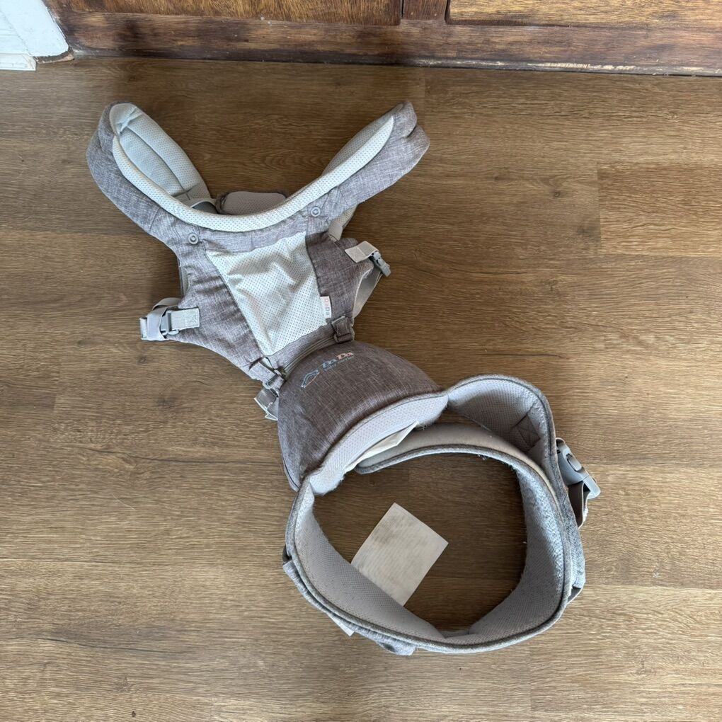 Dada Hip Seat Baby Carrier Newborn to Toddler