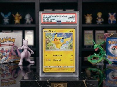 2019 Pikachu Hidden Fates #19 PSA 10 GEM MINT