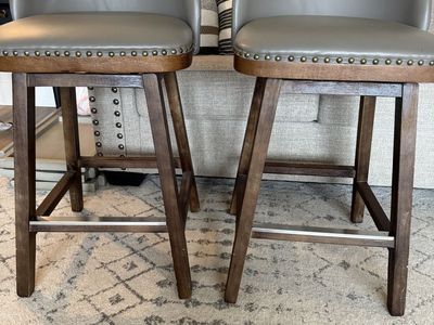 High Quality Swivel Barstools