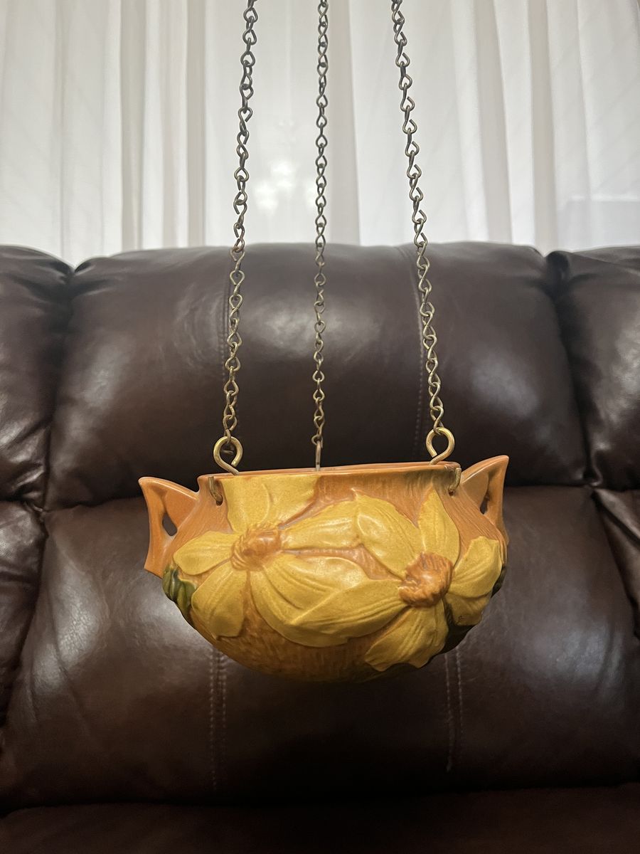 Gorgeous Roseville Hanging Basket/Planter