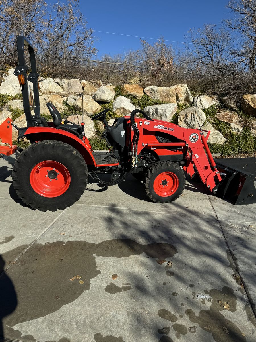 Kioti CK2610 Compact Tractor