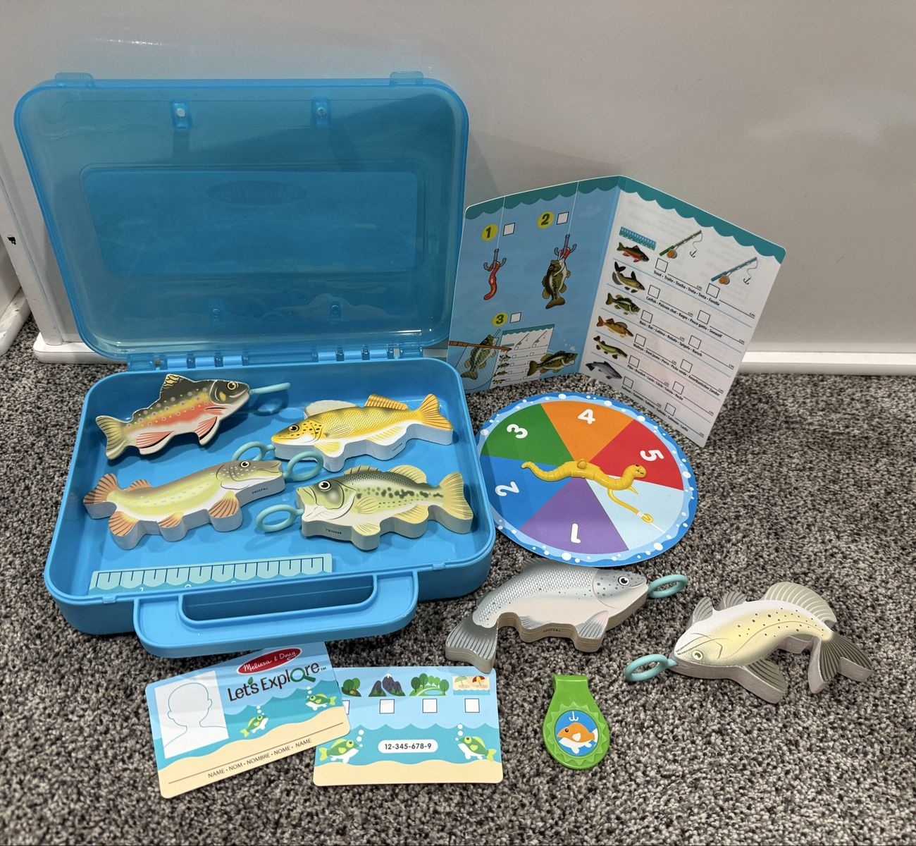 Melissa & Doug Let's Explore Fishing Play Set with Case and Wooden Fish