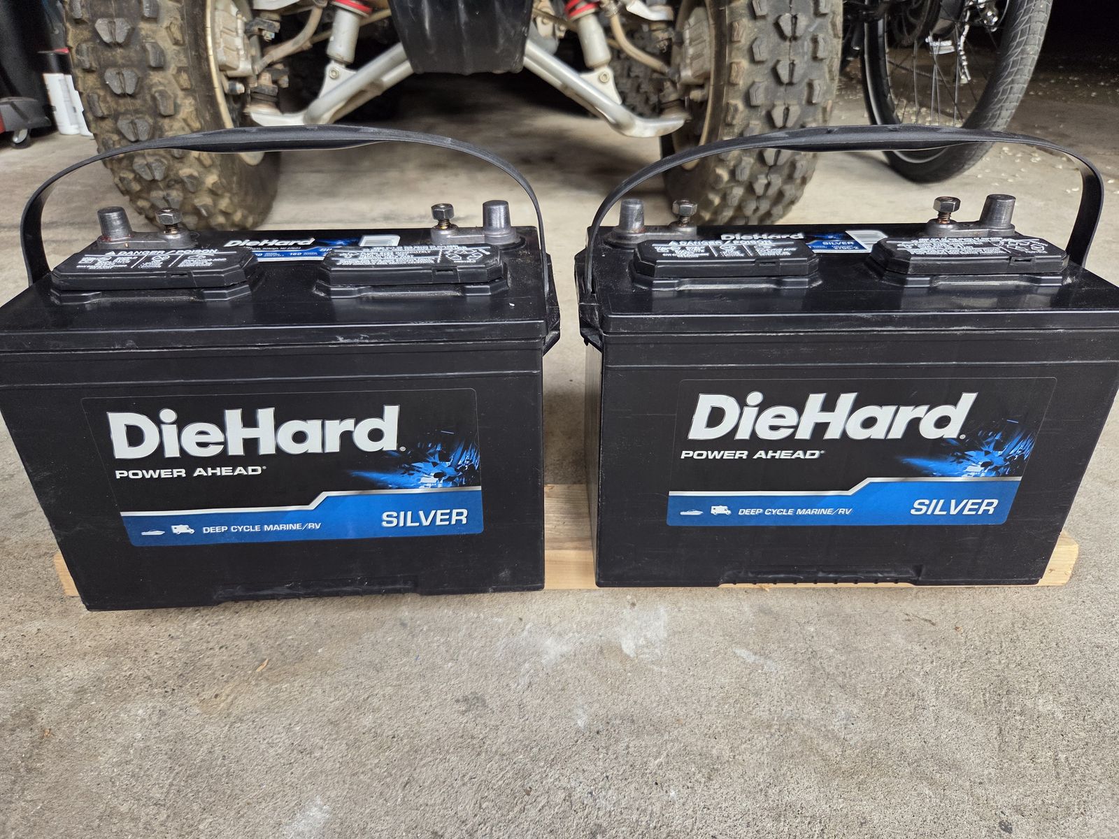 12v deep cycle 27 series die hard silver batteries