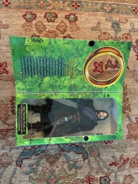 Lord of the Rings - 12" Aragorn action figure (NIB)