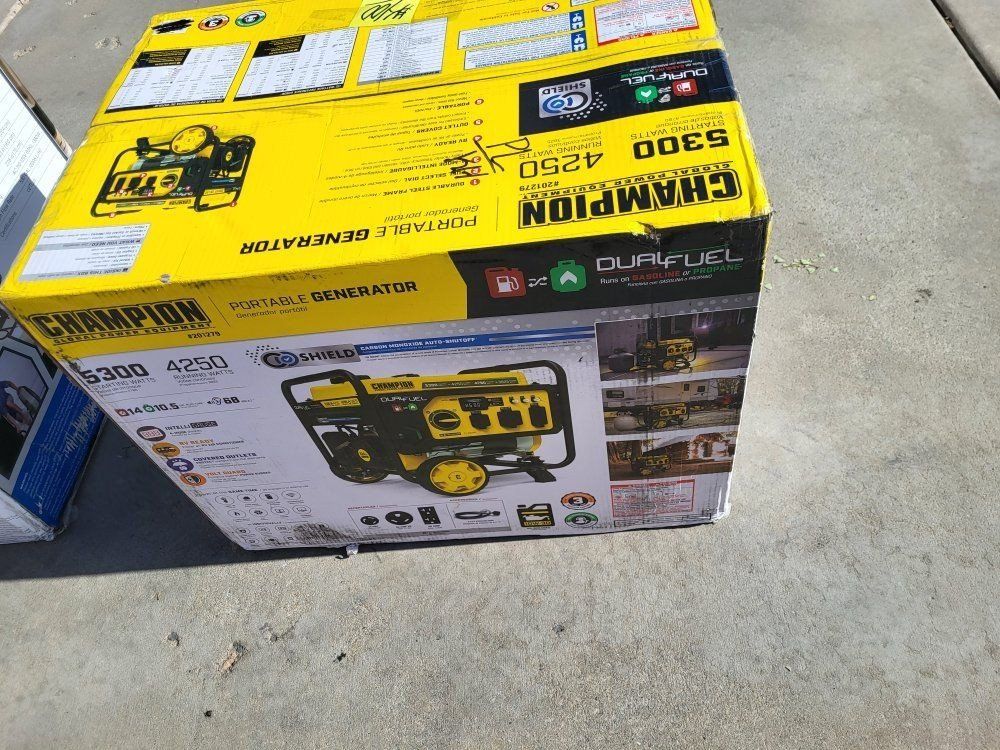 Champion 5300W/4250W Portable Generator Duel Fuel**