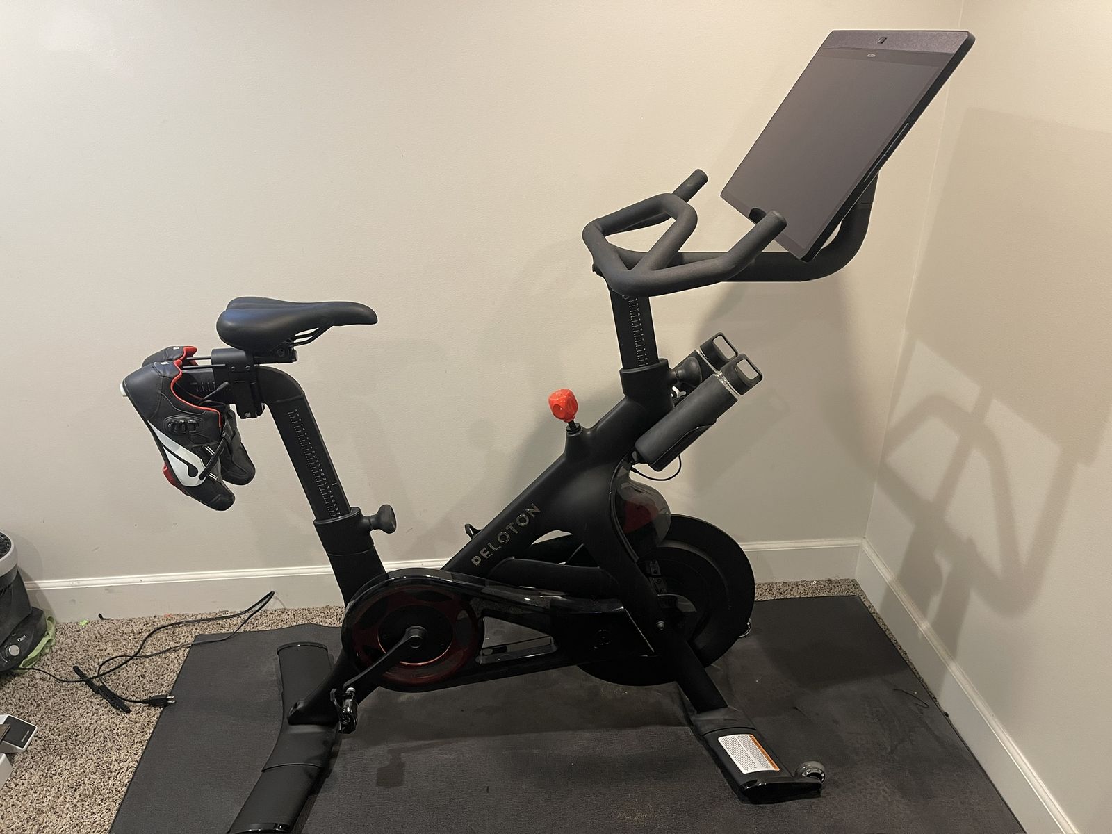 Peloton w/ mat, shoes and yoga blocks